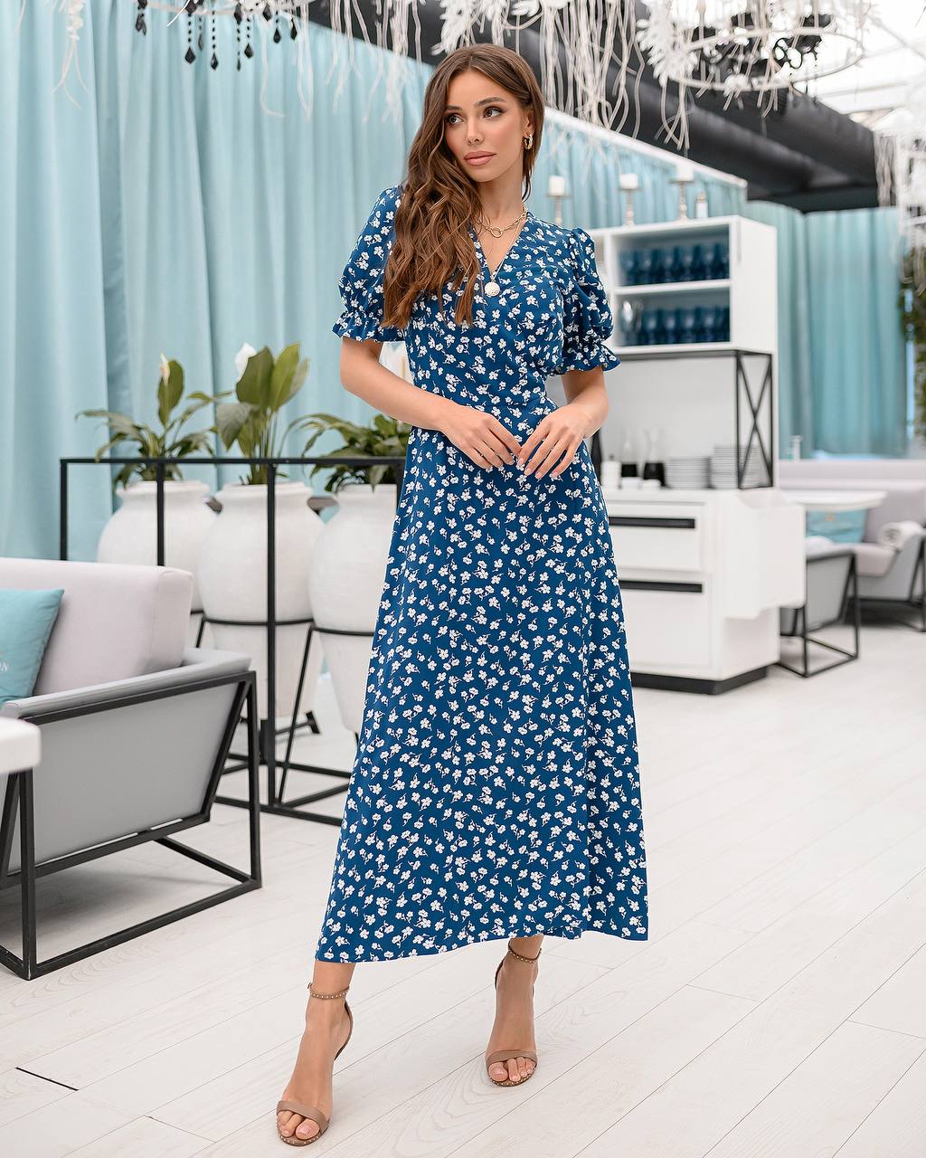 Elegant Blue Floral Midi Dress with Puff Sleeves