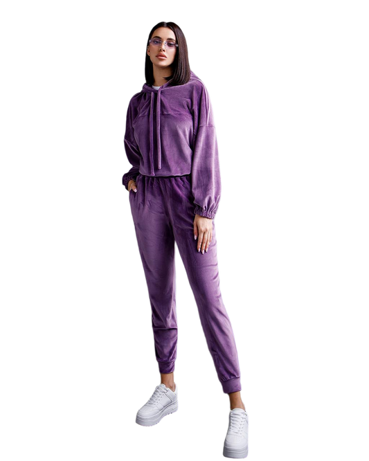 Trendy Women's Velvet Loungewear Set in Purple for Comfort and Style