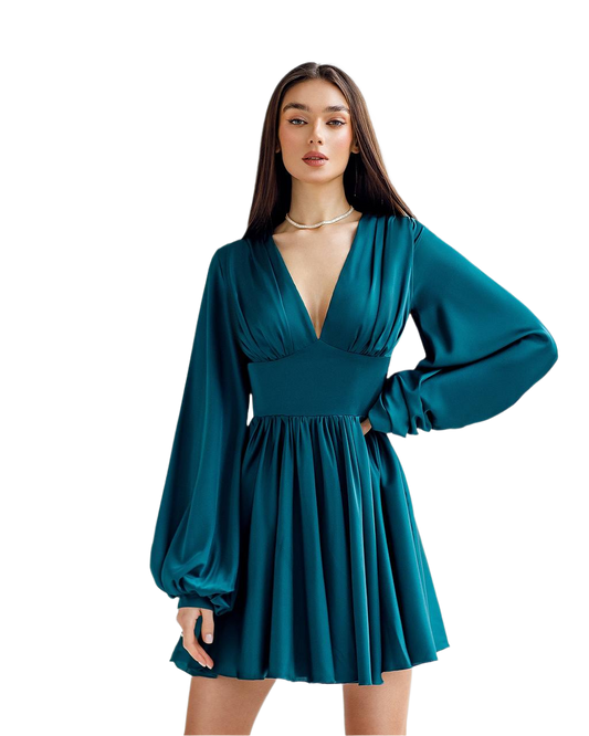 Elegant Thick Silk Dress with Long Sleeves in Emerald