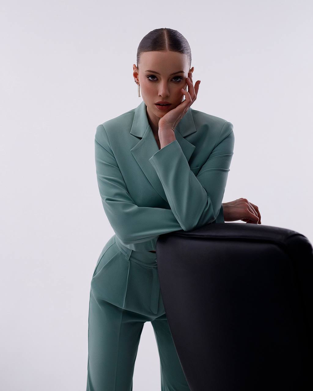 Womens Cropped Jacket Suit With High Waist Slit Trousers