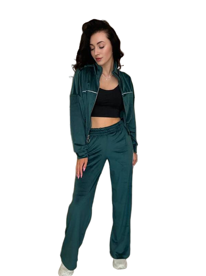 Stylish Velour Tracksuit for Women in Deep Green