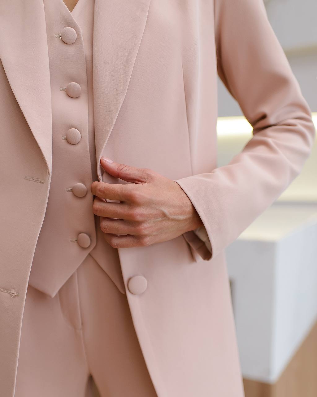 Women's Three-Piece Suit with Vest in Diagonal Suit Crepe Fabric