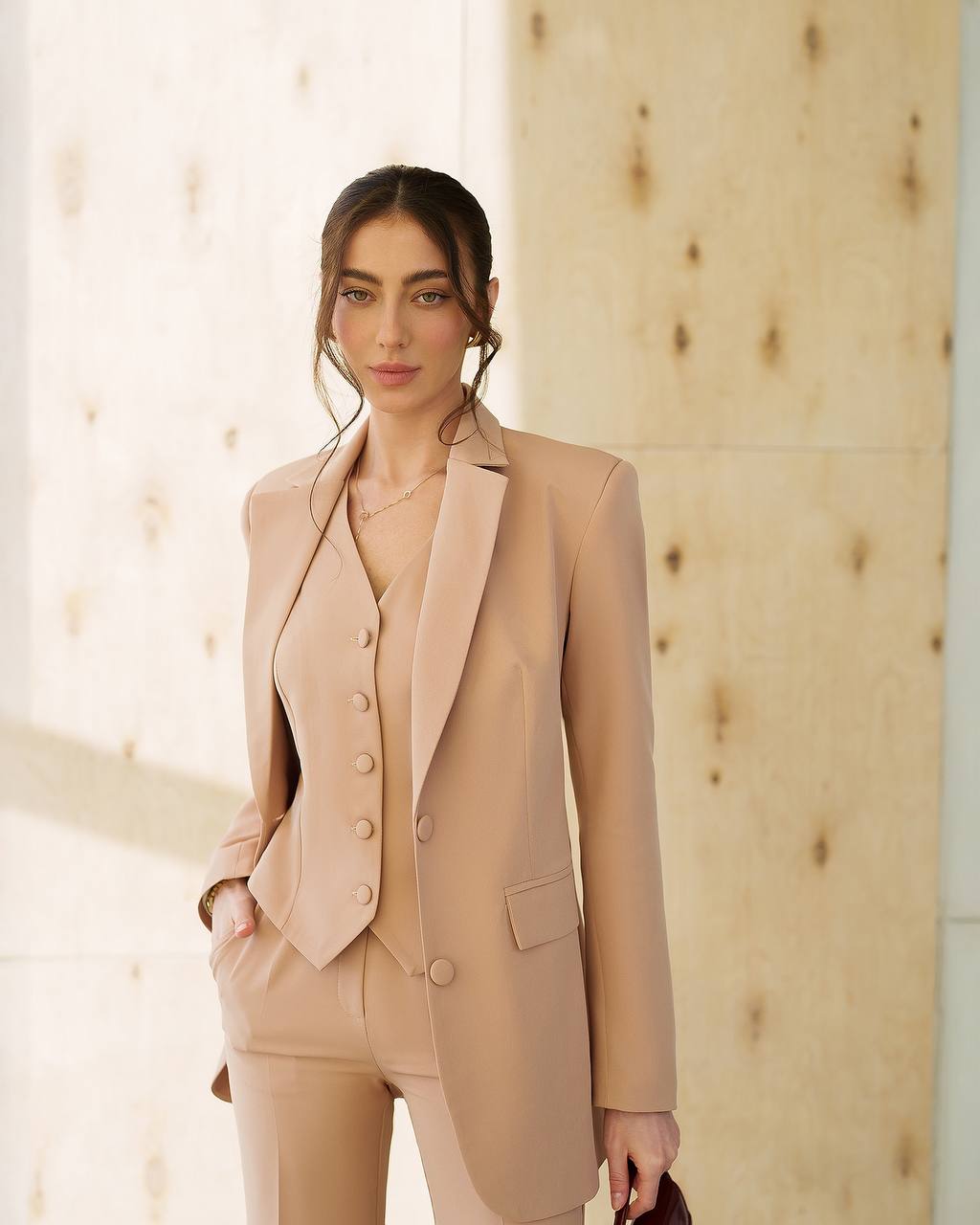 Women's Three-Piece Suit with Vest in Diagonal Suit Crepe Fabric