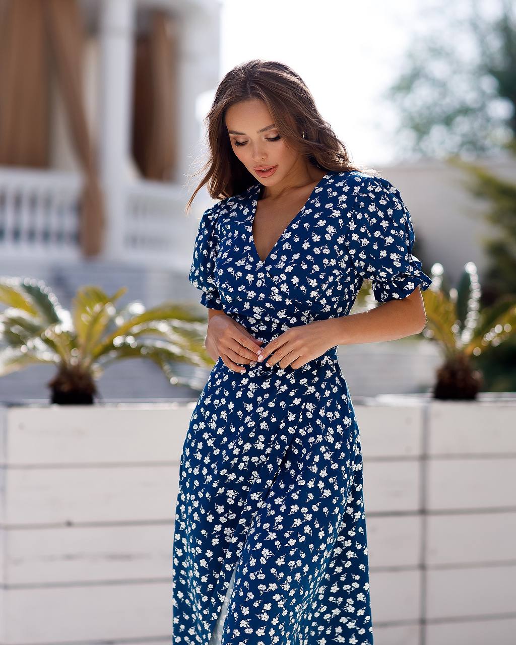 Elegant Blue Floral Midi Dress with Puff Sleeves