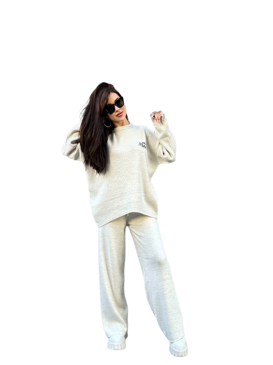 Los Angeles Knitted Women's Suit Beige One Size S-L Sweater and Pants Set