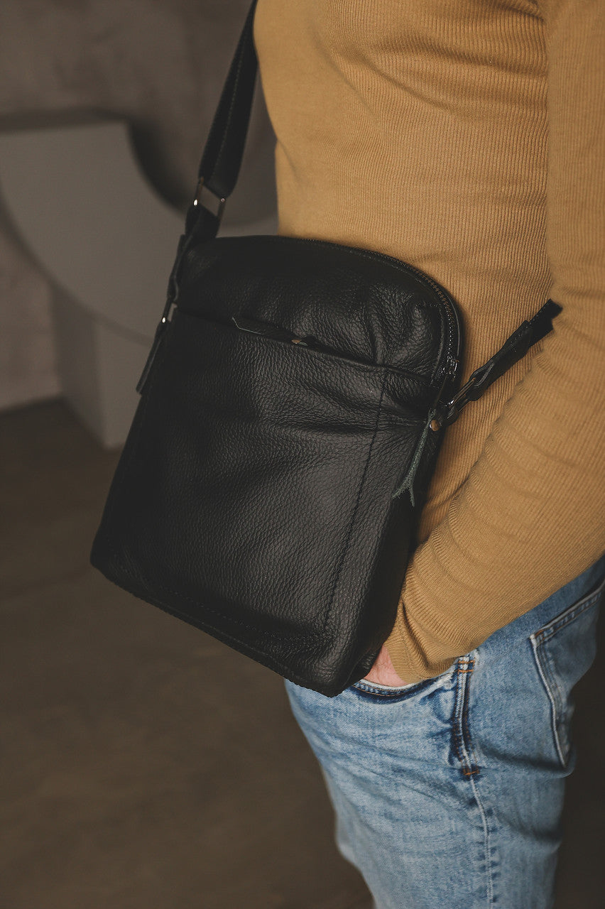 Handmade Mens Black Genuine Leather Messenger Bag Classic Crossbody