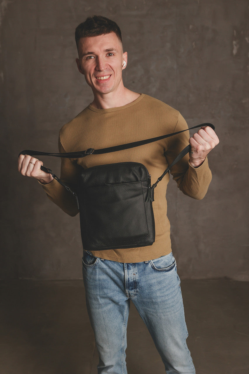 Handmade Mens Black Genuine Leather Messenger Bag Classic Crossbody
