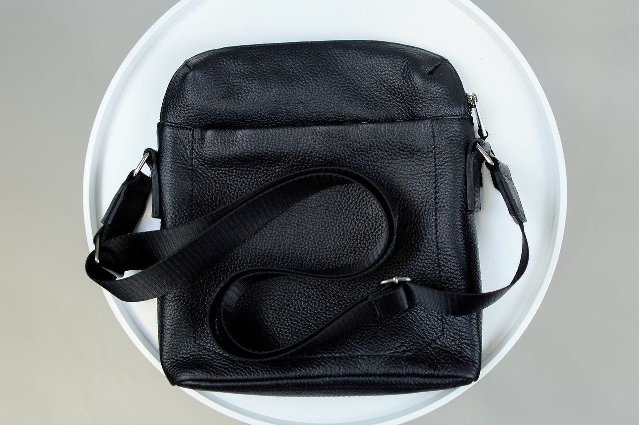 Handmade Mens Black Leather Messenger Bag Classic Style
