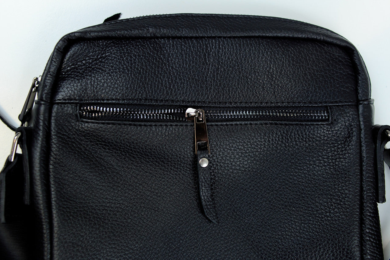 Handmade Mens Black Leather Messenger Bag Classic Style