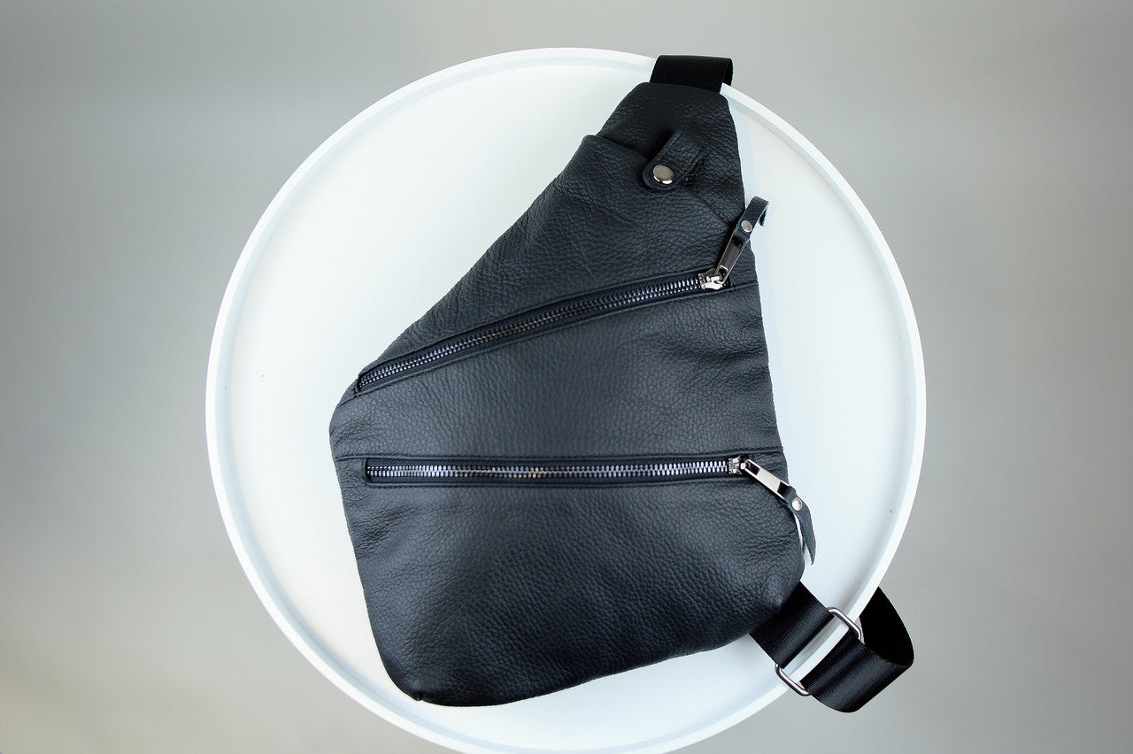 Handmade Mens Leather Crossbody Bag Skill Black