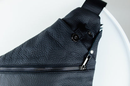 Handmade Mens Leather Crossbody Bag Skill Black