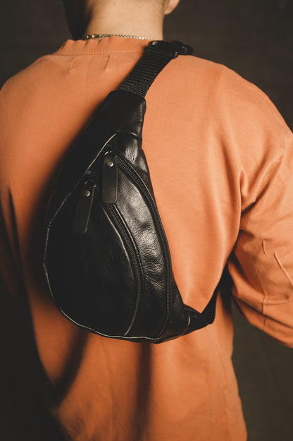 Handmade Black Leather Mens Belt Bag Fanny Pack Sling Bag Gift for Him Zippered
