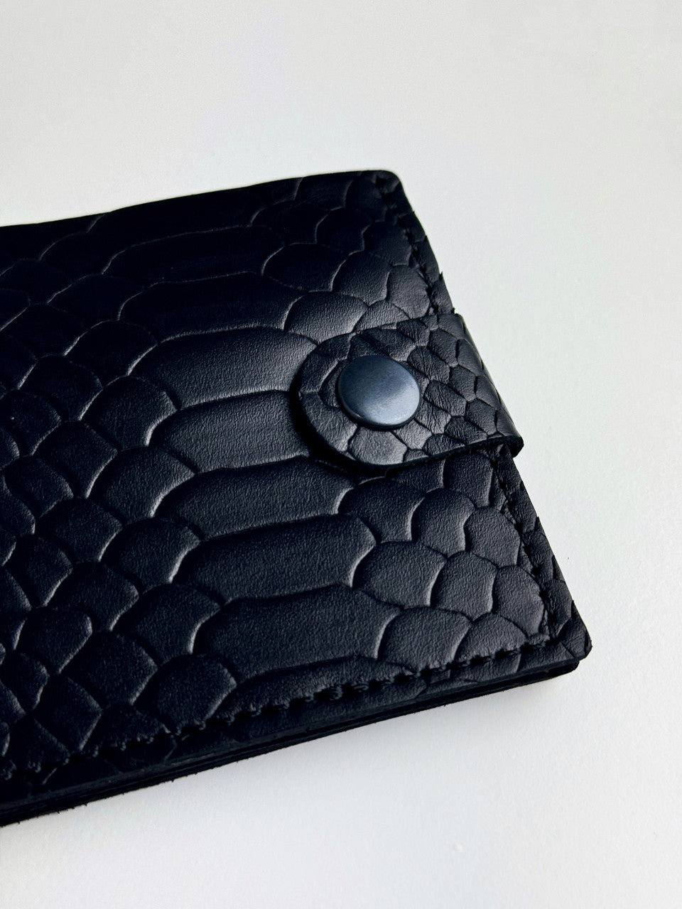 Handmade Classic Black Wallet SR017 Genuine Smooth Leather Python Embossing Gift for Him