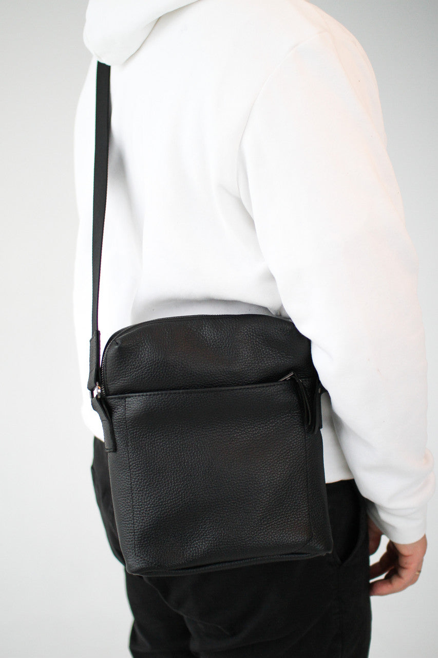 Handmade Mens Leather Messenger Bag Black Classic Crossbody