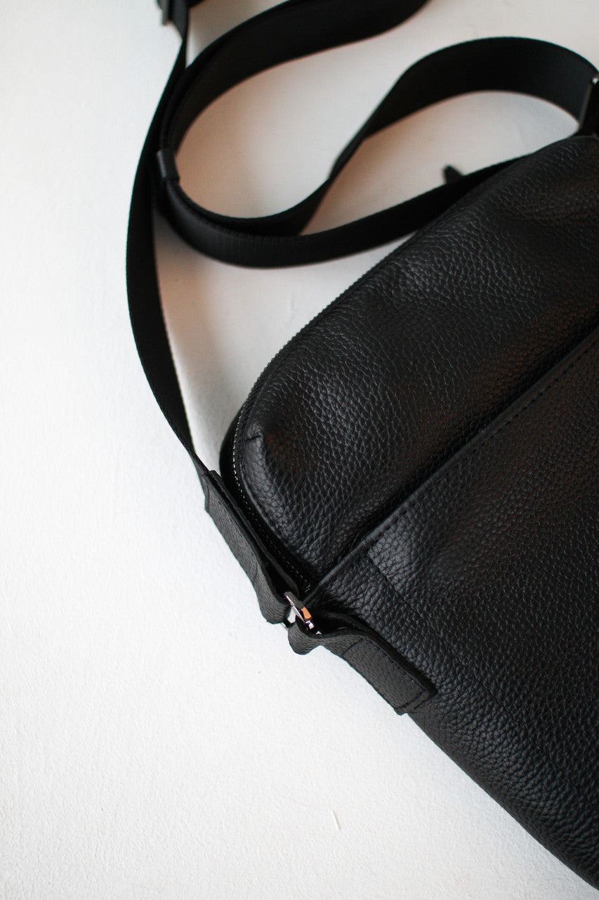 Handmade Mens Leather Messenger Bag Black Classic Crossbody Gift for Him