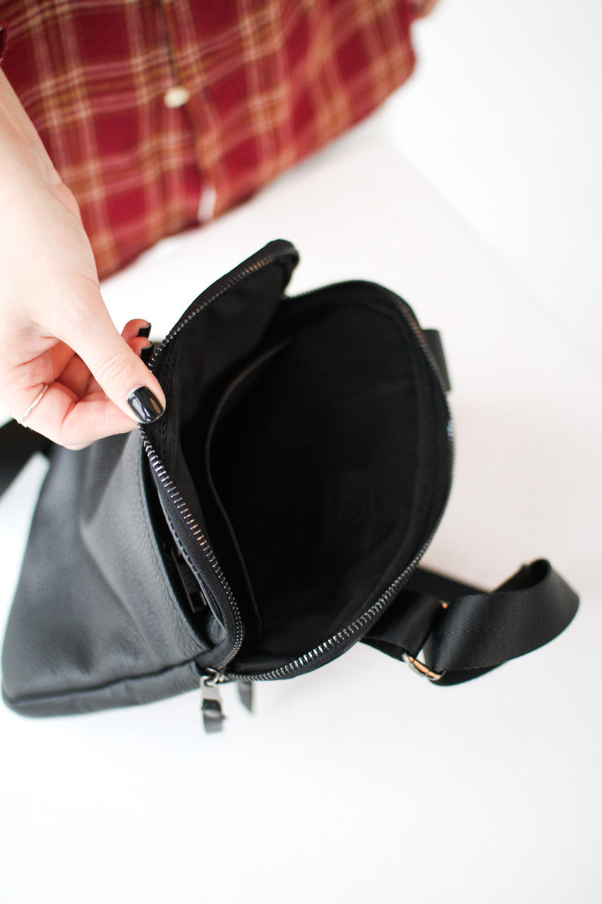 Handmade Mens Leather Crossbody Bag Black Classic Messenger Design Gift for Him
