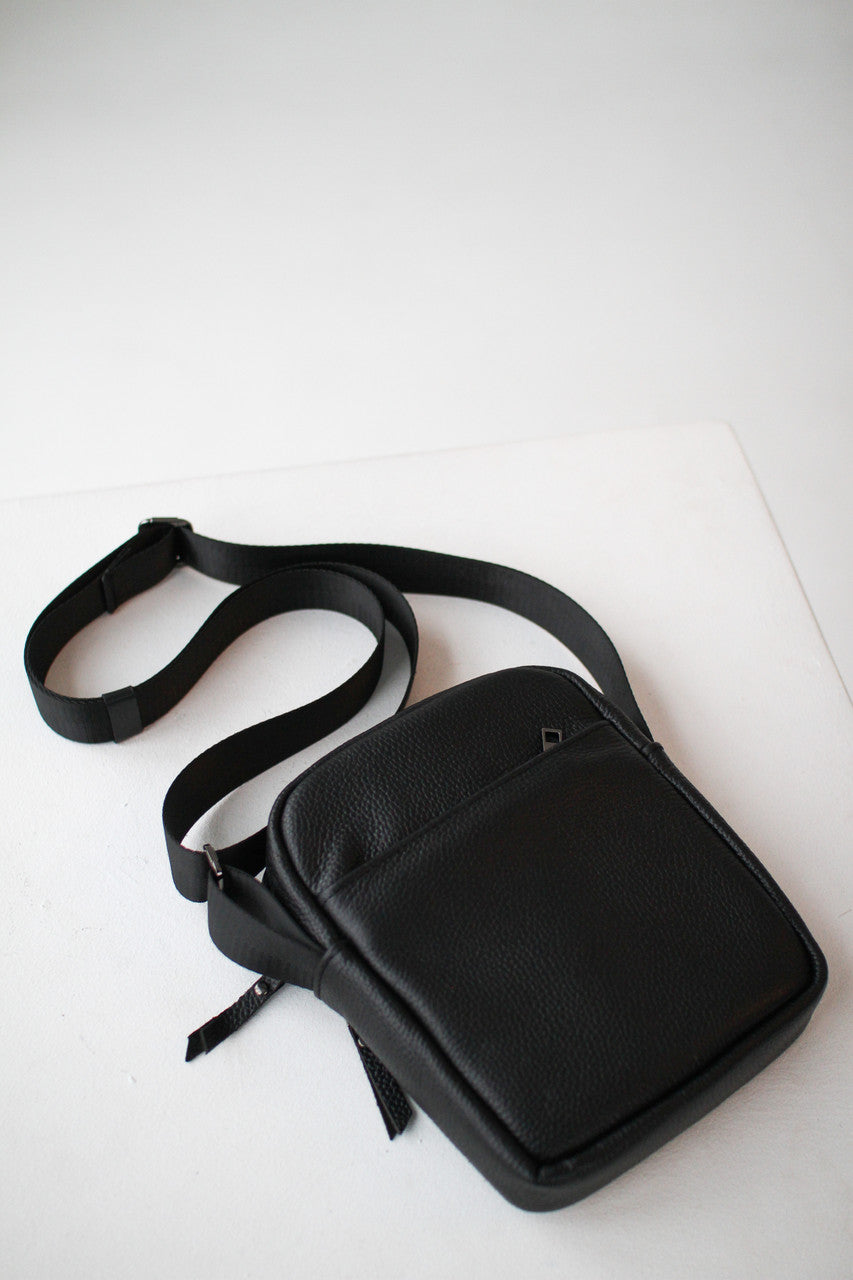 Handmade Black Leather Mens Messenger Bag Compact Crossbody Shoulder Bag Gift for Him