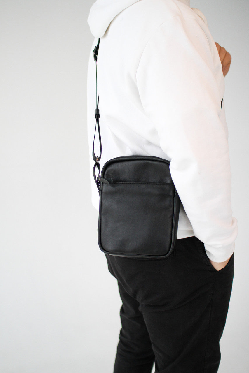 Mens Handmade Genuine Leather Messenger Bag Black Crossbody Shoulder Bag