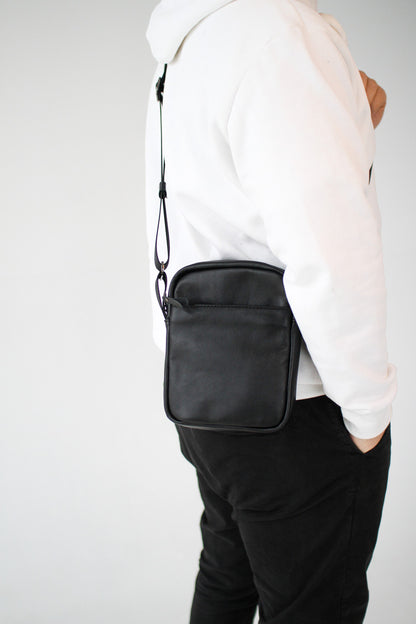 Mens Handmade Genuine Leather Messenger Bag Black Crossbody Shoulder Bag