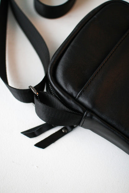 Mens Handmade Genuine Leather Messenger Bag Black Crossbody Shoulder Bag Gift for Him