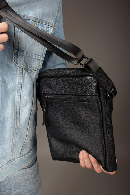 Handmade Mens Black Leather Messenger Bag Classic Leather Crossbody Gift for Him