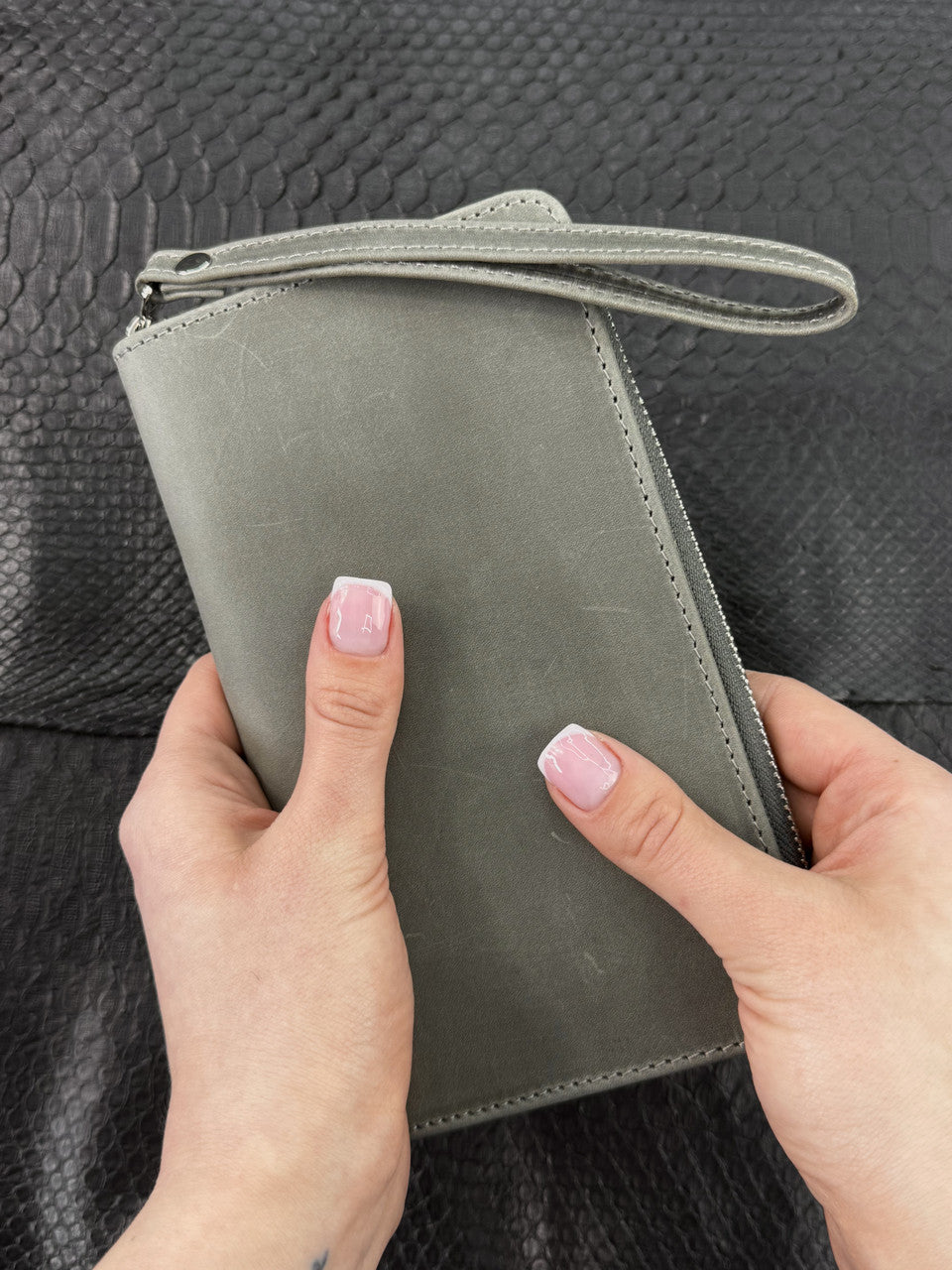 Handmade Gray Crazy Horse Leather Clutch Wallet Wristlet Zip Around Card Holder Gift for Him