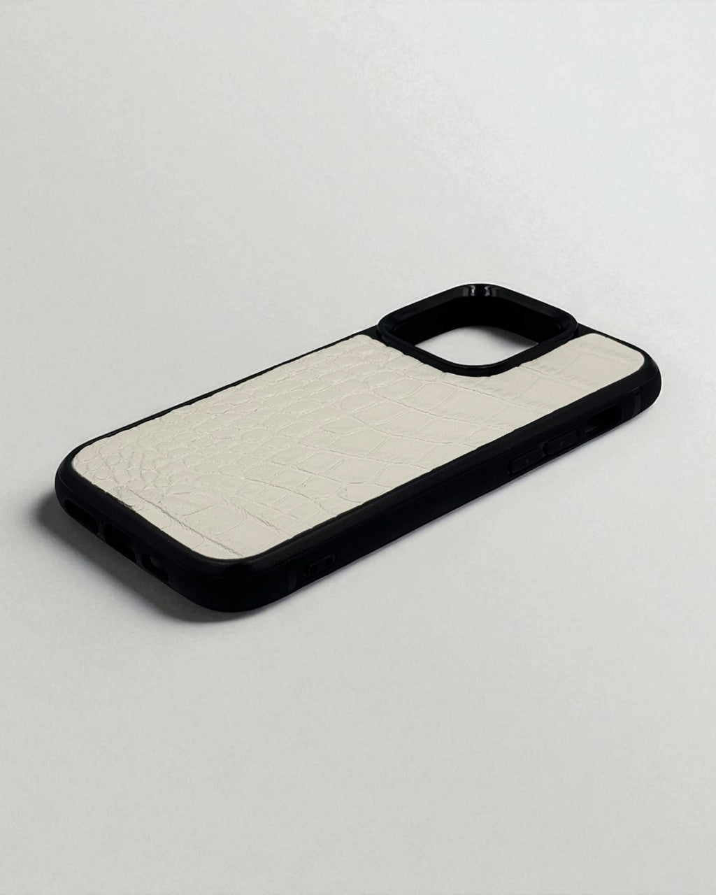 Handmade White Italian Leather Phone Case Crocodile Texture Luxury Protective Polycarbonate Gift for Her
