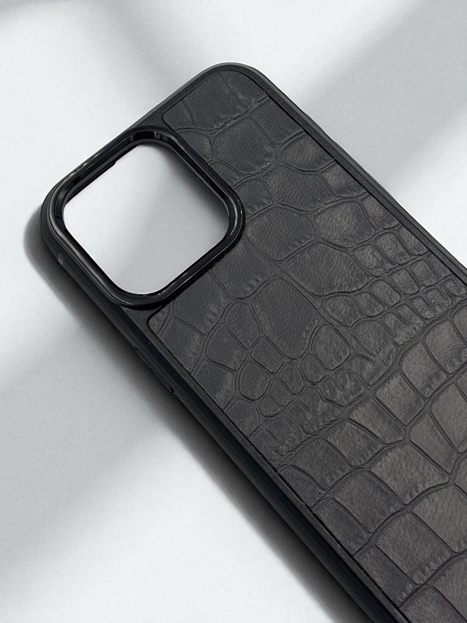 Handmade iPhone case gray genuine Italian leather crocodile pattern polycarbonate shockproof gift for him