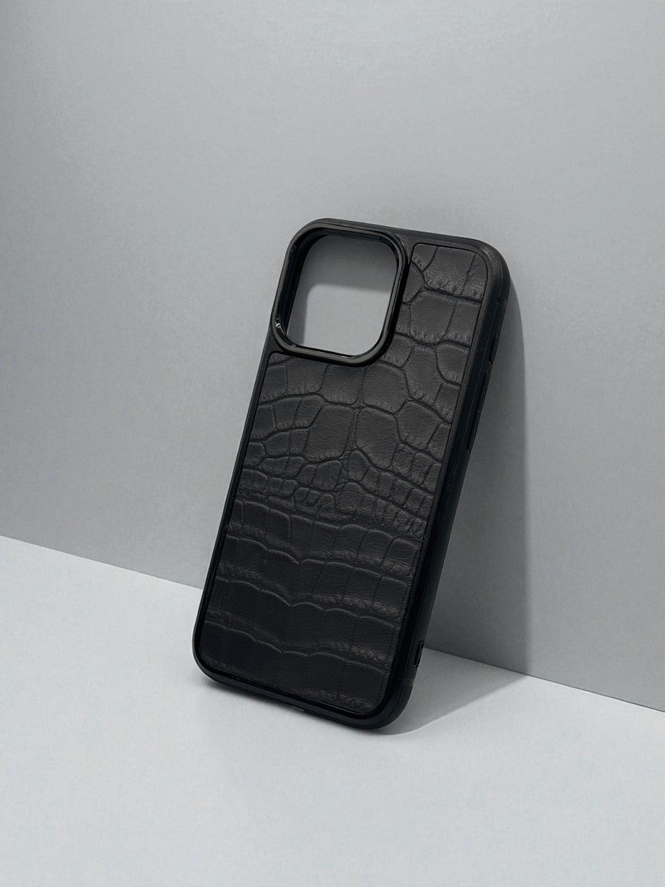 Handmade iPhone case gray genuine Italian leather crocodile pattern polycarbonate shockproof gift for him