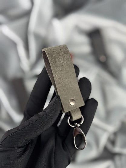 Handmade Leather Keychain Vintage Crazy Horse Leather Gift for Him