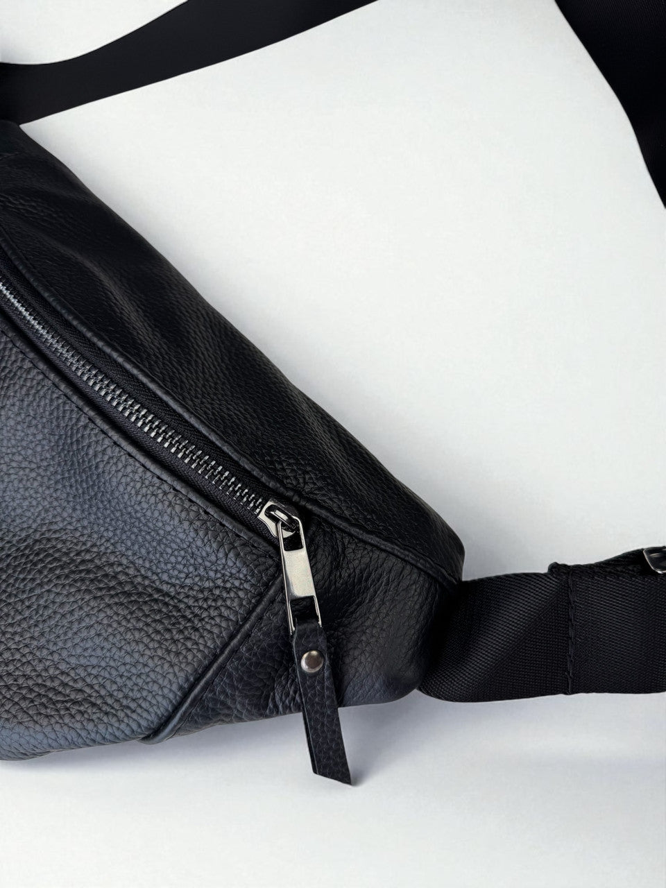 Handmade Mens Leather Banana Bag Black