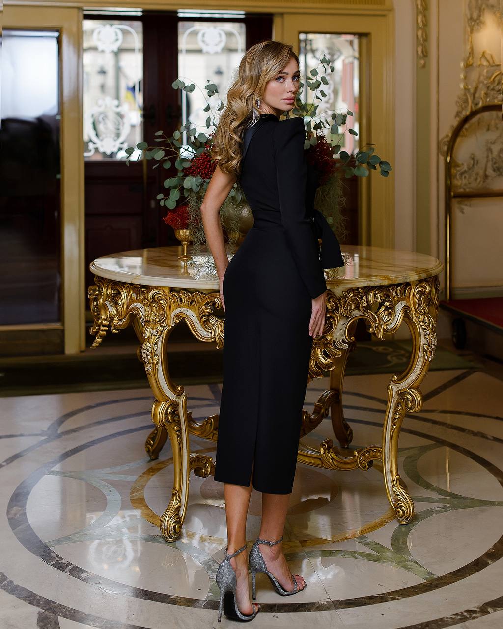 Elegant One-Shoulder Black Midi Dress with Belt