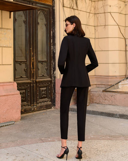 Women's Elegant Black Suit With Crepe Diagonal Fabric