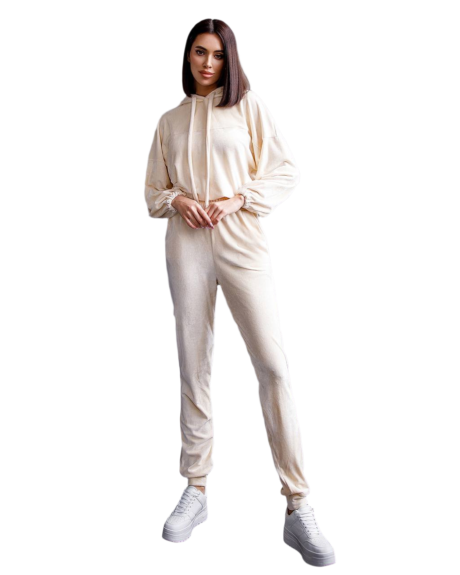 Stylish Velvet Hoodie Set for Women in Soft Beige for Cozy Comfort