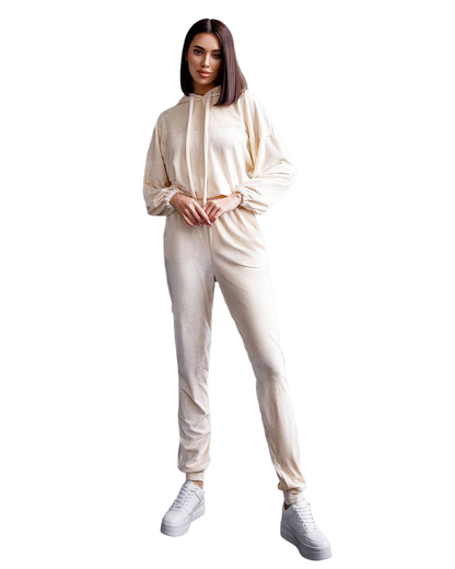 Stylish Velvet Hoodie Set for Women in Soft Beige for Cozy Comfort