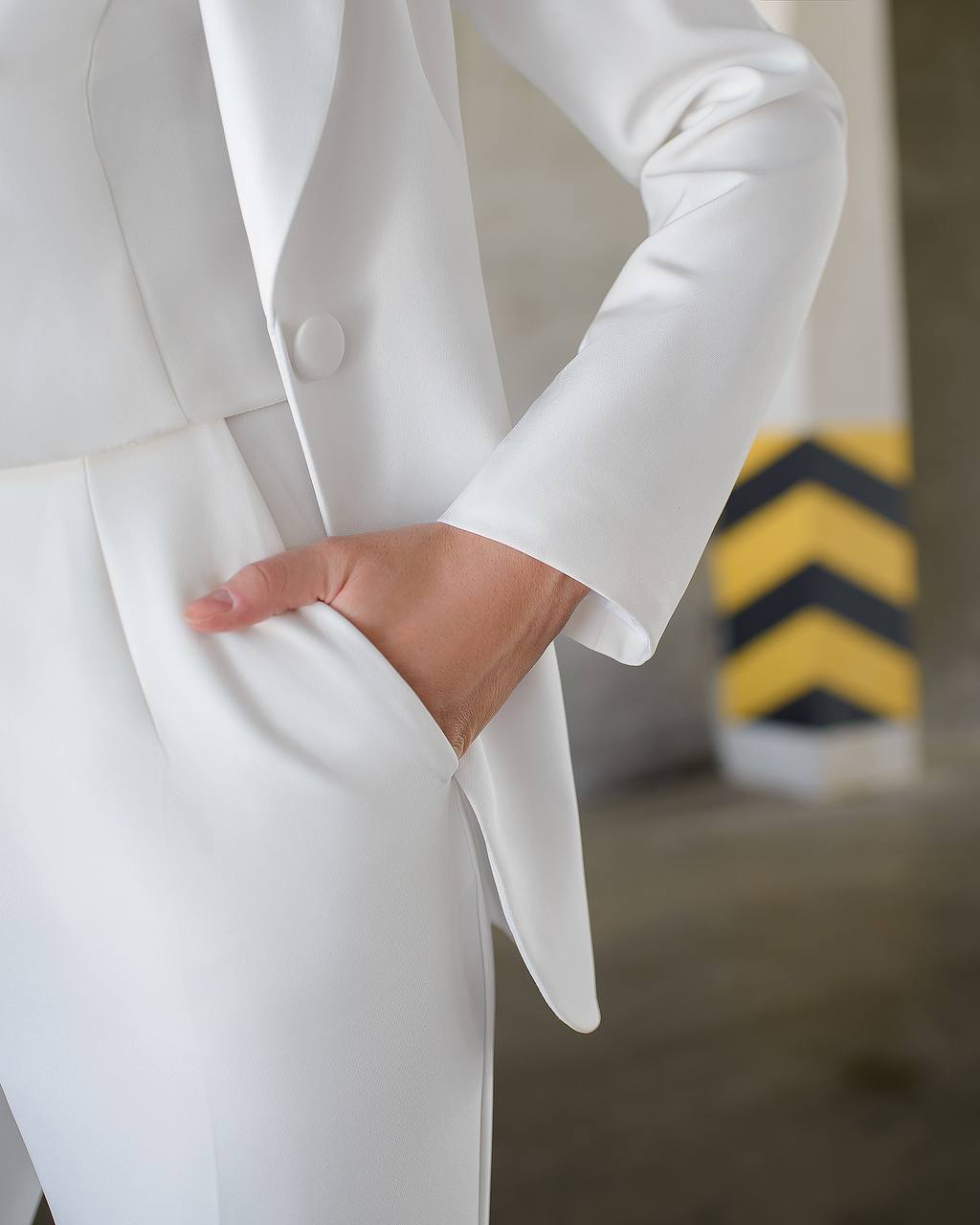 Womens Premium Diagonal Crepe Suit with Satin Collar in White