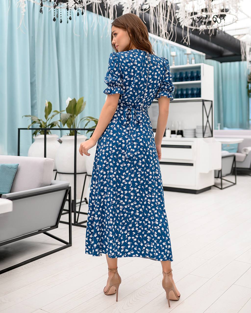 Elegant Blue Floral Midi Dress with Puff Sleeves