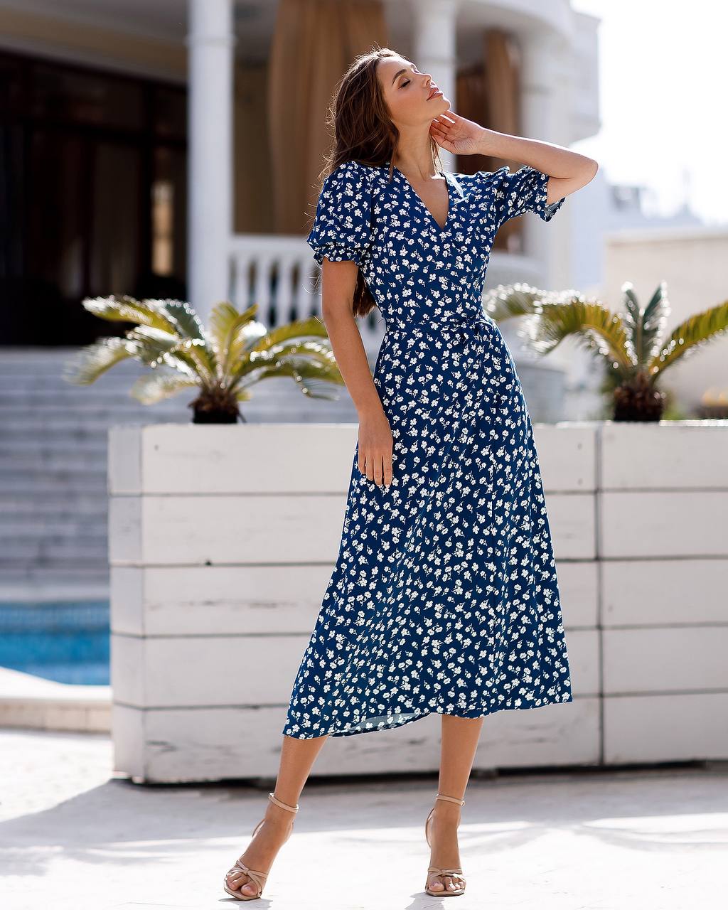 Elegant Blue Floral Midi Dress with Puff Sleeves