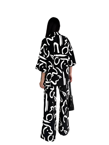 Lightweight Black and White Print Two-Piece Suit for Women