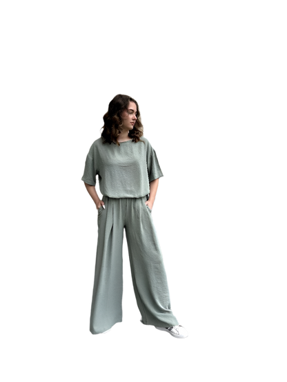 Stylish Women Wide Leg Culottes and Loose Fit T-Shirt Suit Light American Crepe Fabric