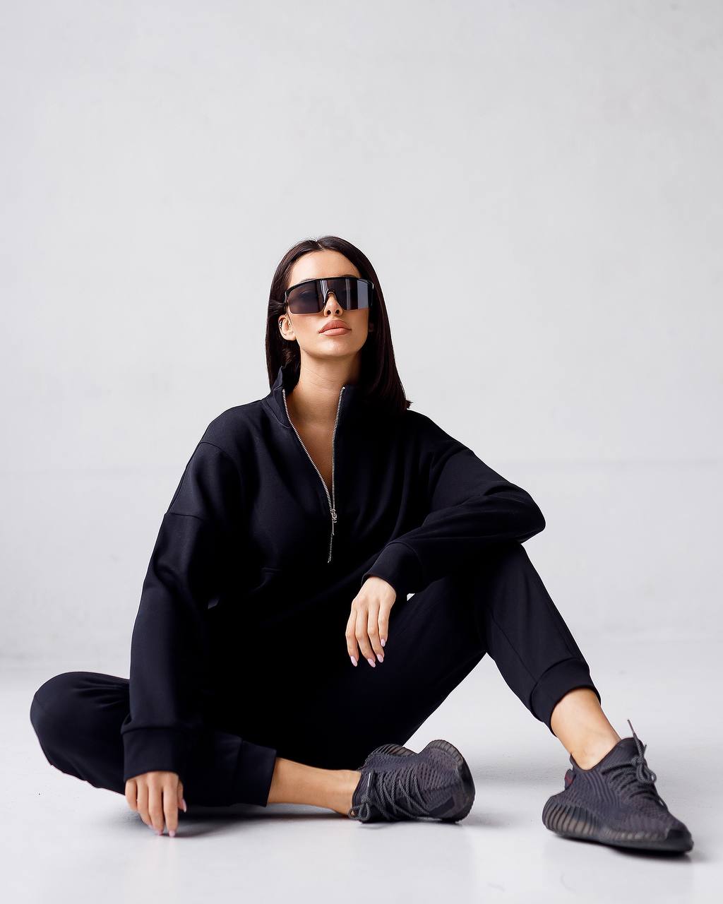 Womens Knitwear Sweatshirt and Pants Suit Black