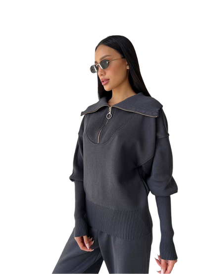 Luxurious Women's Knit Suit Sweater and Pants Set