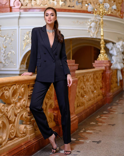 Women Elegant Double-Breasted Suit in Dense Luxury Diagonal Crepe