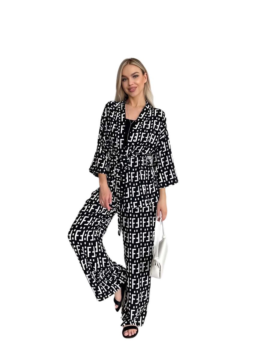 Lightweight Printed Two-Piece Suit for Summer Walks