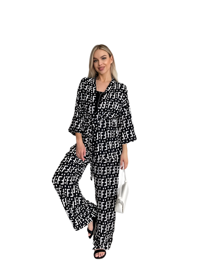 Lightweight Printed Two-Piece Suit for Summer Walks