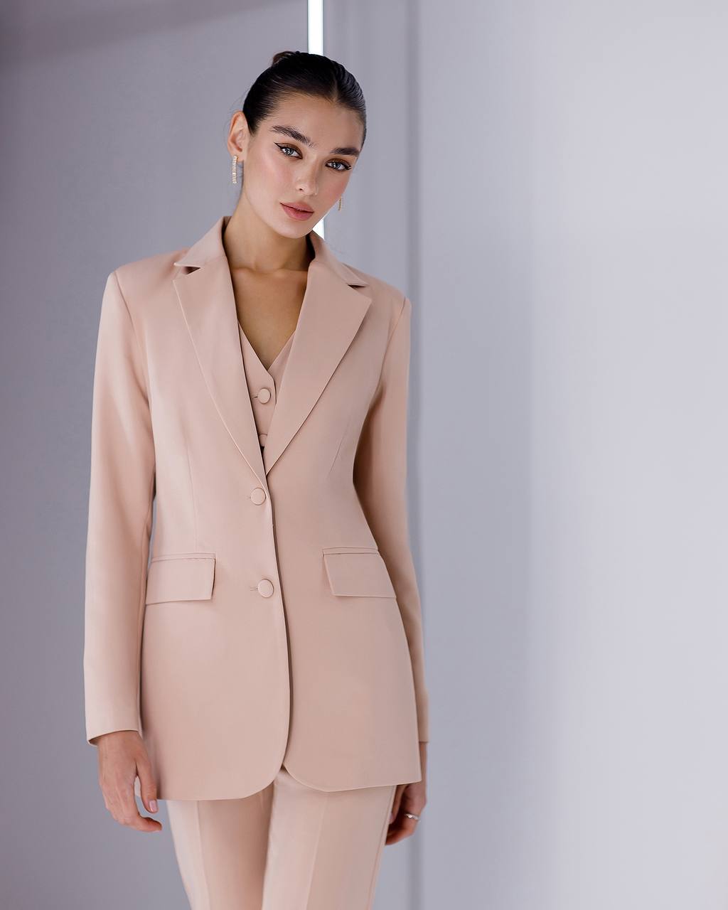 Women's Three-Piece Suit with Vest in Diagonal Suit Crepe Fabric