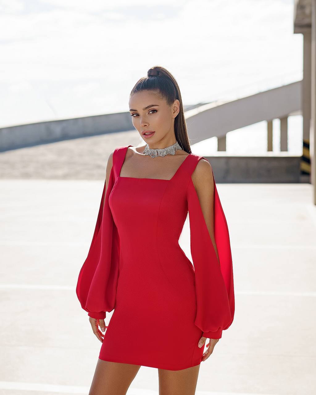 Elegant Red Mini Dress with Balloon Sleeves for Women