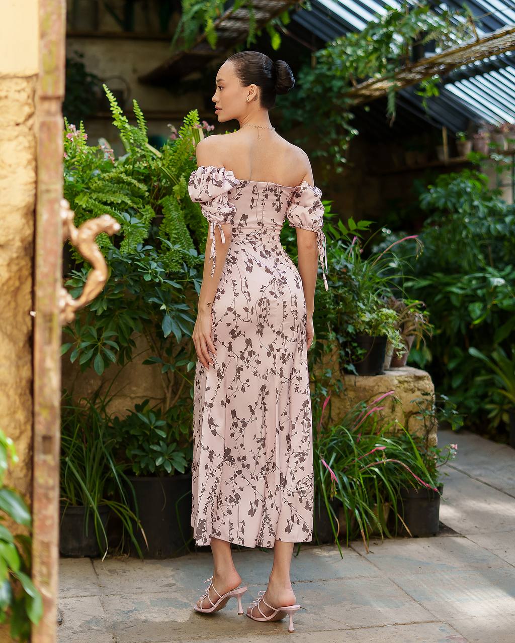 Elegant Printed Silk Midi Dress with Puff Sleeves