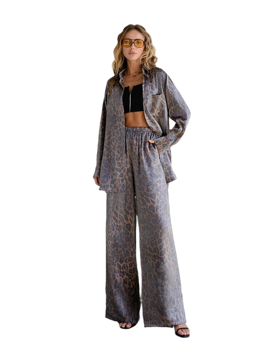 Womens Satin-Viscose Crystal Leopard Print Shirt and Pants Set