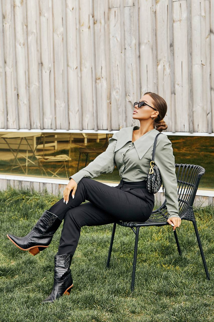Stylish Bananas Trousers Modern Fit for Casual and Formal Outfits